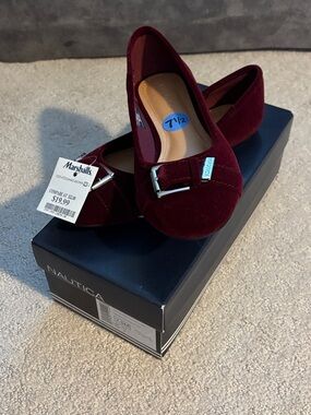 NWT Nautica Burgundy Velvet Buckle Ballet Flats - Size 7.5
